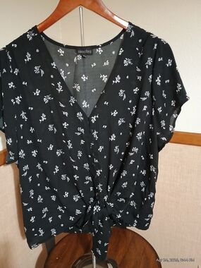 Zenobia Black Floral Tie-Front Women's Top